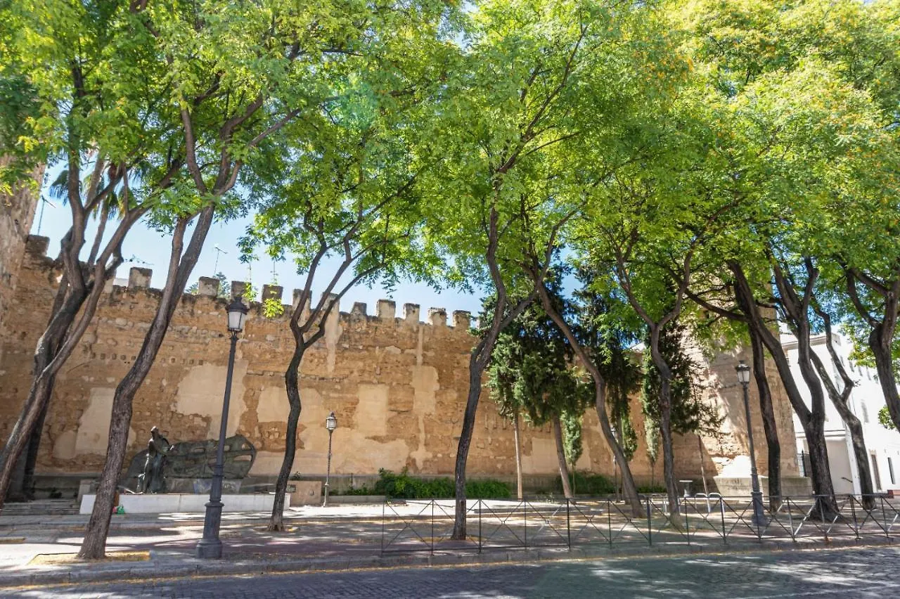 Casa amurallada MNueLa , wifi, garage opcional Jerez de la Frontera