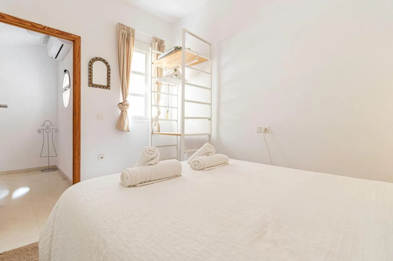 Casa amurallada MNueLa , wifi, garage opcional Jerez de la Frontera España