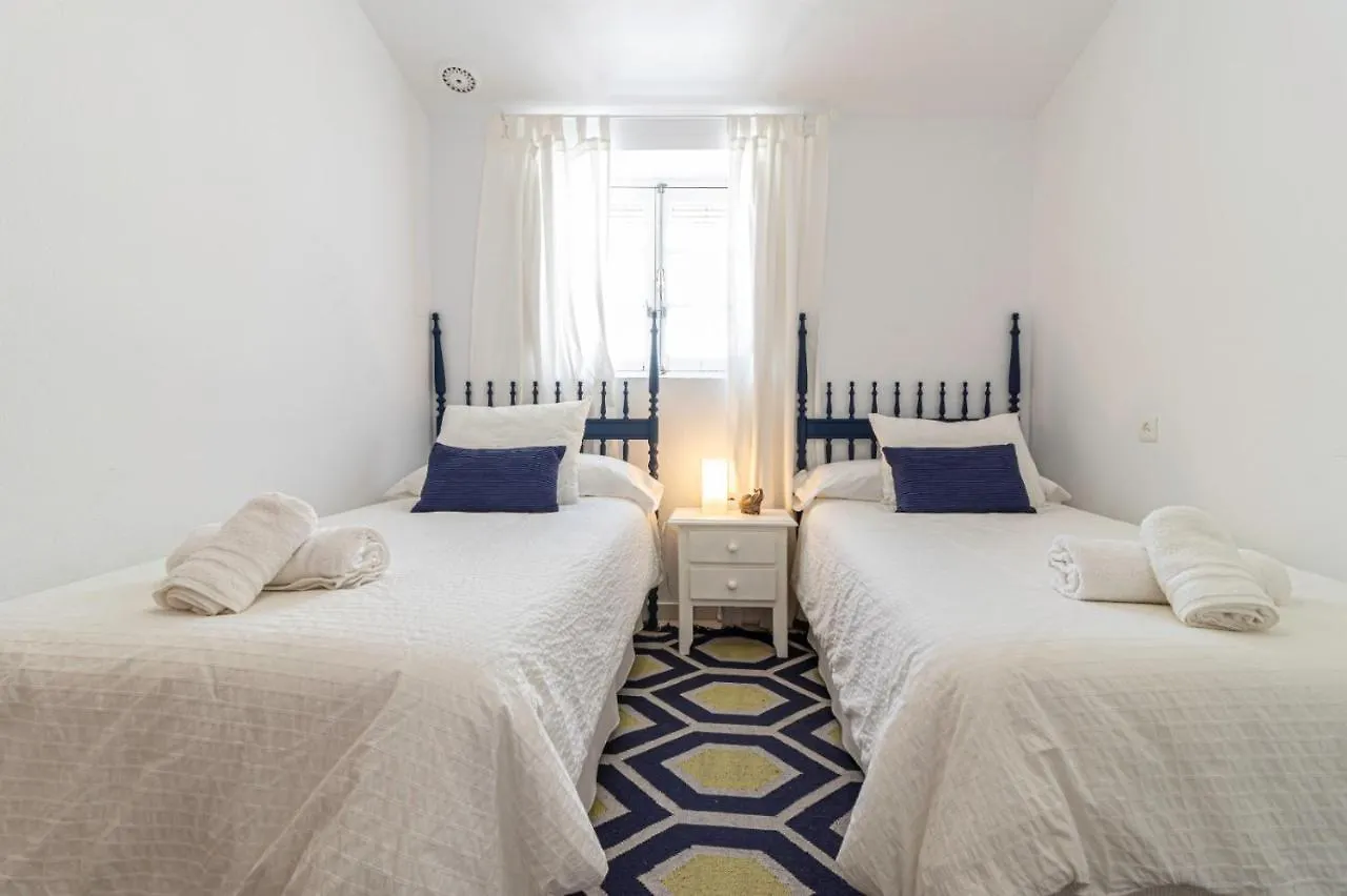 Casa amurallada MNueLa , wifi, garage opcional Jerez de la Frontera Apartamento